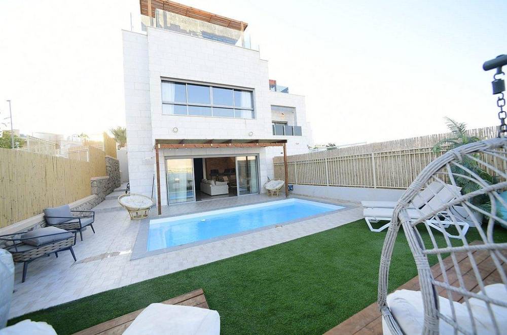 122398 המתחם החיצוני, לה בל בוטיק אילת, וילה  באילת וילות - Vila 4 U