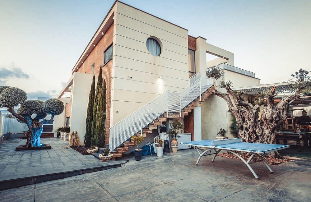 123881 המתחם החיצוני, ממלכת אהרון, וילה  בכלנית וילות - Vila 4 U