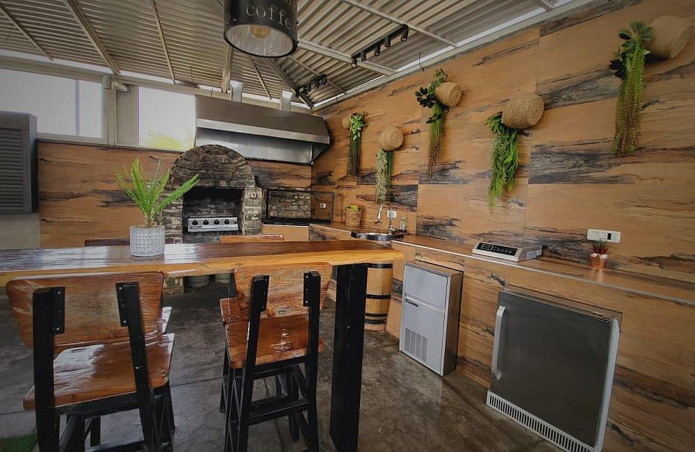 123887 המתחם החיצוני, ממלכת אהרון, וילה  בכלנית וילות - Vila 4 U