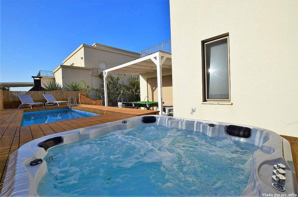 124230 המתחם החיצוני, אלה וילה ריזורט, וילה  בנורית וילות - Vila 4 U