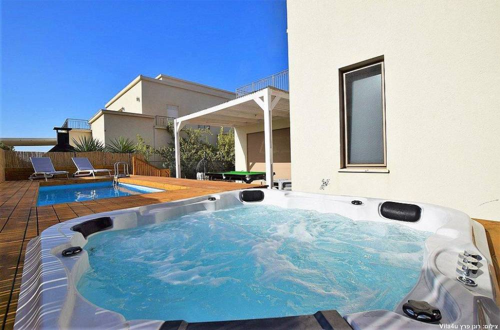 124248 המתחם החיצוני, אלה וילה ריזורט, וילה  בנורית וילות - Vila 4 U