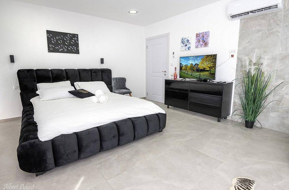 124460 גלריית פנים, מתחם אירוח אודט, וילה  בזרעית וילות - Vila 4 U