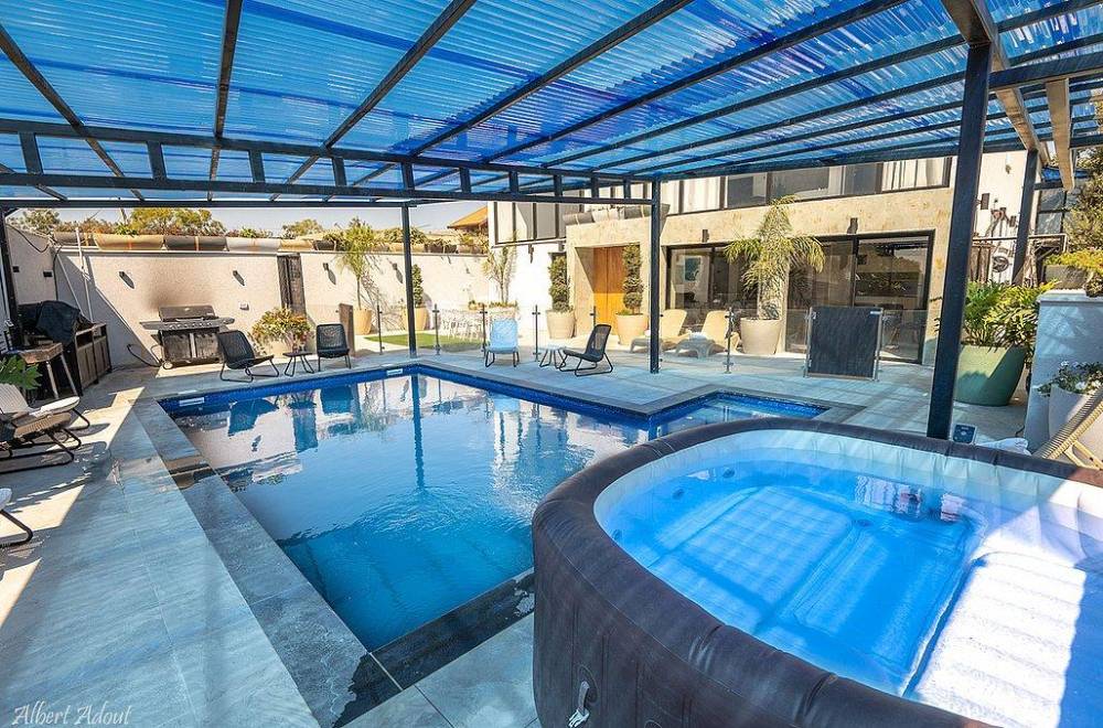 124498 גלריית חוץ, מתחם אירוח אודט, וילה  בזרעית וילות - Vila 4 U