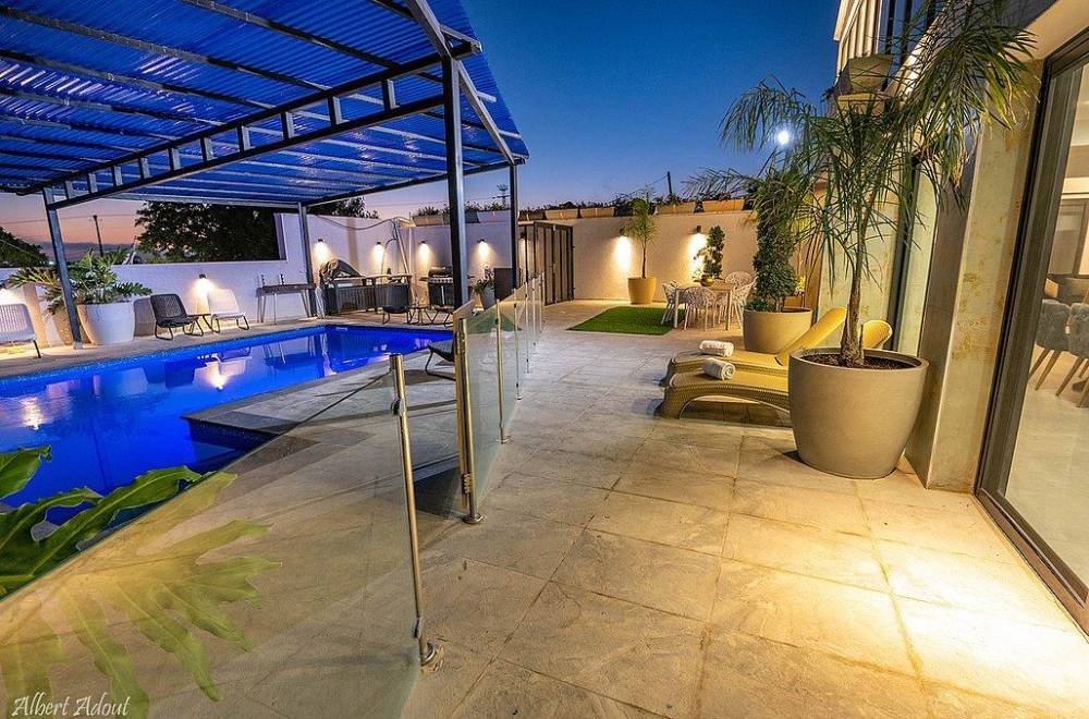 124509 גלריית חוץ, מתחם אירוח אודט, וילה  בזרעית וילות - Vila 4 U