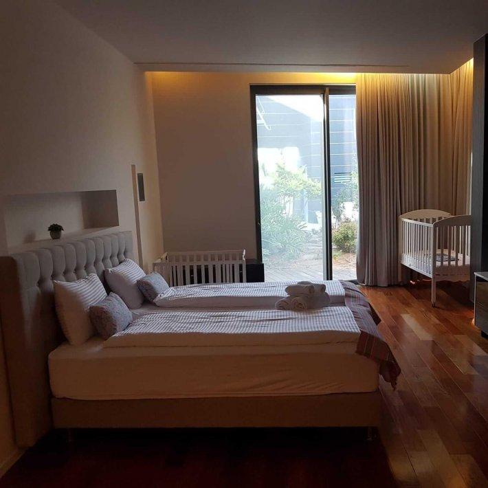 127151 מתחם פנימי, וילה גוני, וילה  בקיסריה וילות - Vila 4 U