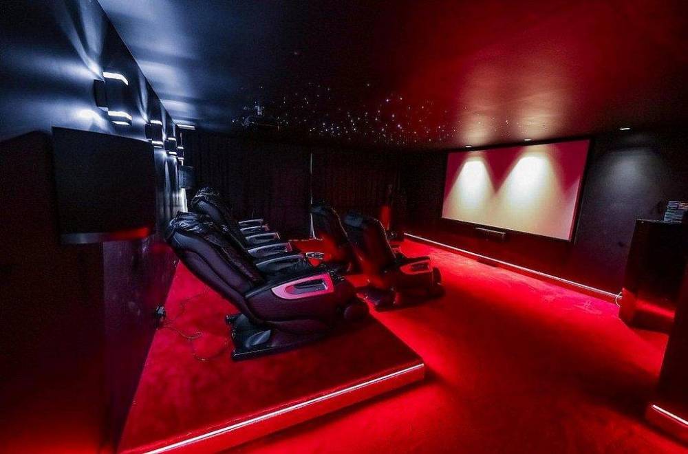 129923 חדר קולנוע, וילה בנגמין על הים, וילה  באשדוד וילות - Vila 4 U