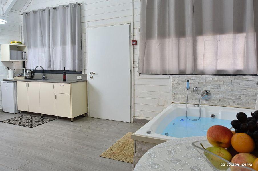 130220 הבקתות, אחוזת משה, וילה  בחזון וילות - Vila 4 U