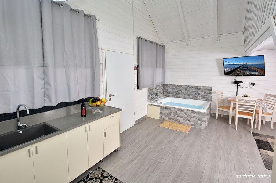 130230 הבקתות, אחוזת משה, וילה  בחזון וילות - Vila 4 U