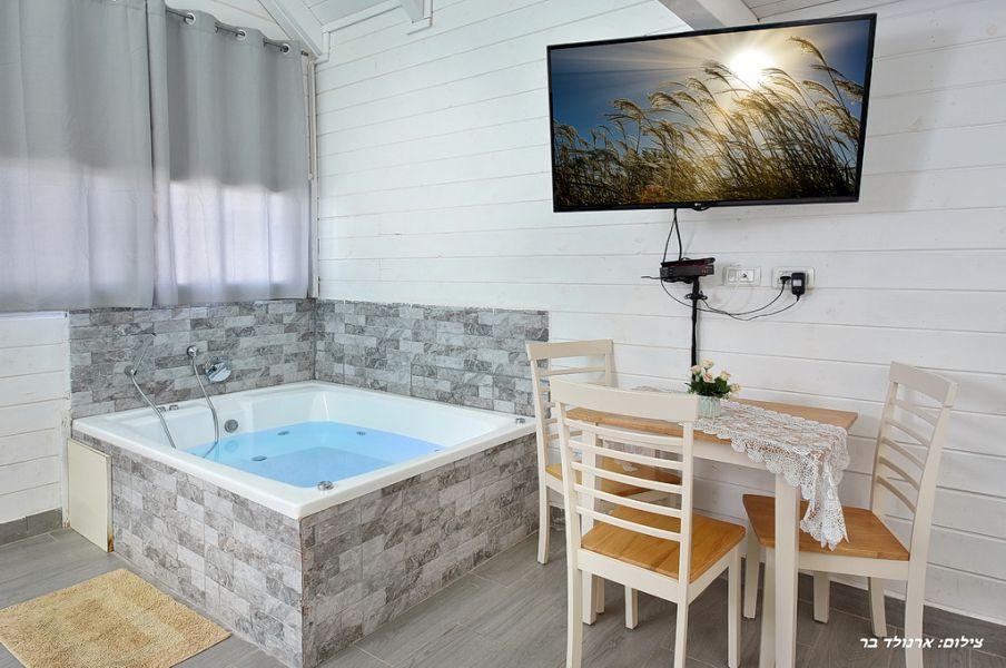 130235 הבקתות, אחוזת משה, וילה  בחזון וילות - Vila 4 U