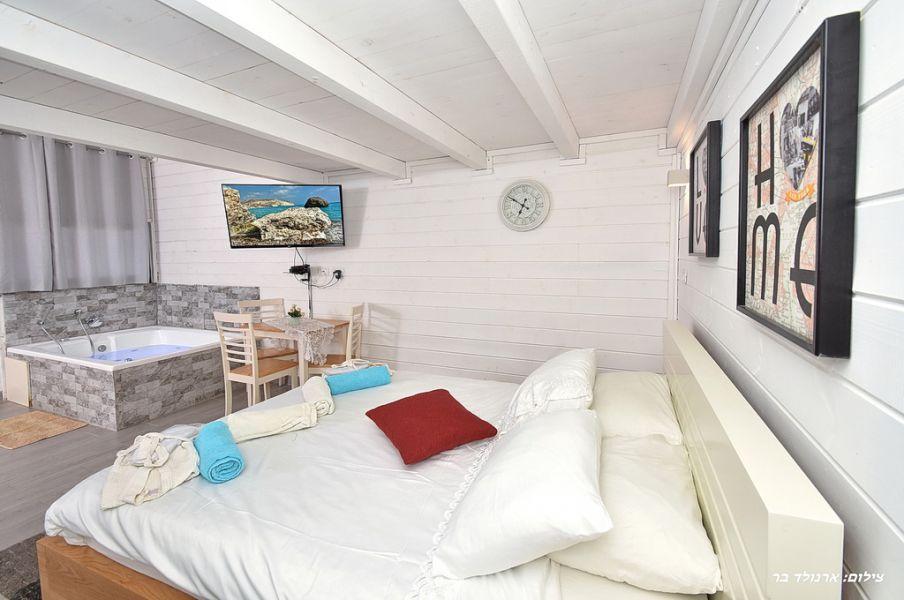 130237 הבקתות, אחוזת משה, וילה  בחזון וילות - Vila 4 U