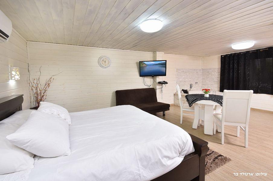 130241 הבקתות, אחוזת משה, וילה  בחזון וילות - Vila 4 U