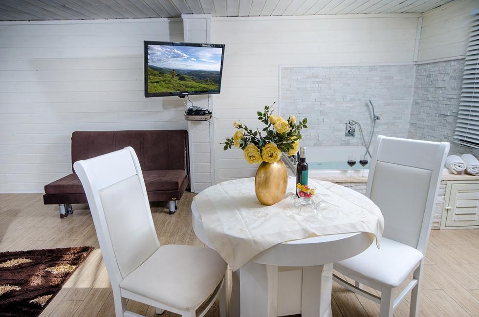 130249 הבקתות, אחוזת משה, וילה  בחזון וילות - Vila 4 U