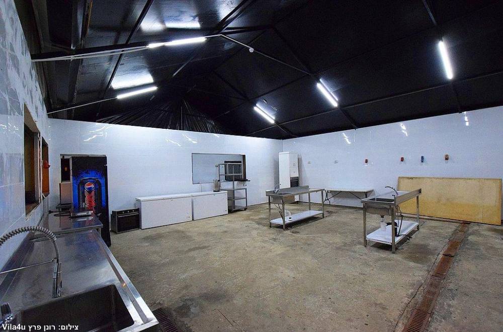 130323 מתחם פנימי, בית האצילים איוונטס, וילה  בנתניה וילות - Vila 4 U