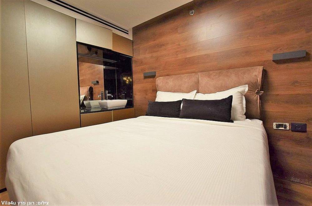 130325 מתחם פנימי, בית האצילים איוונטס, וילה  בנתניה וילות - Vila 4 U
