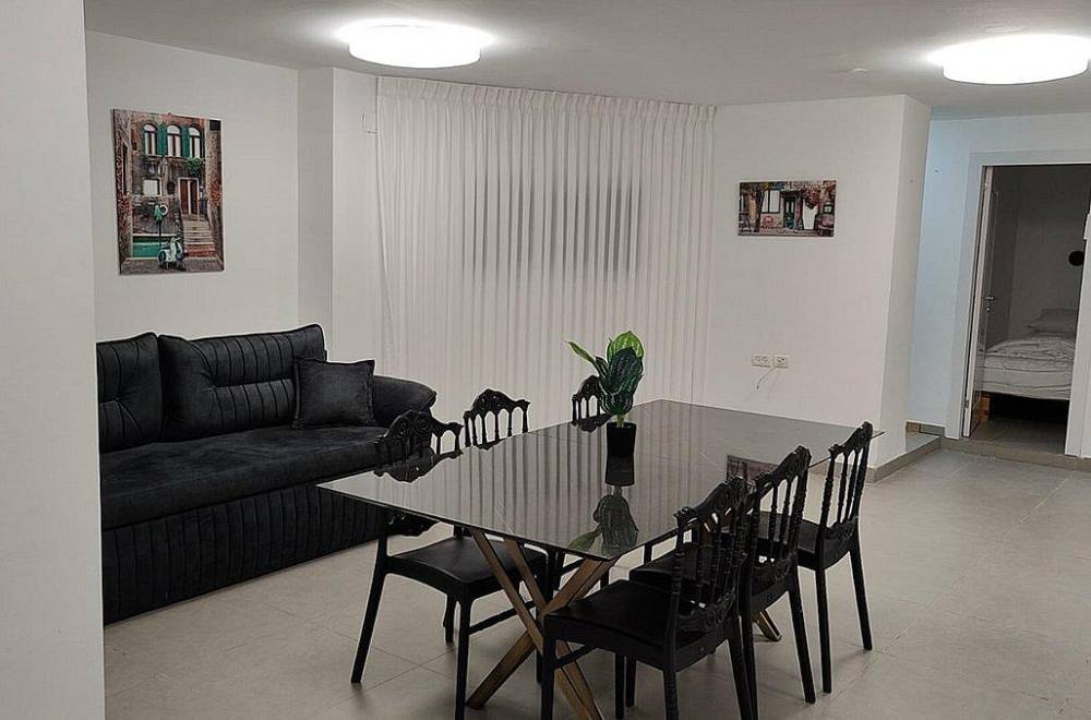 131057 מתחם פנימי, אצולת אירופה - גבעות ירושלים, וילה  בירושלים וילות - Vila 4 U