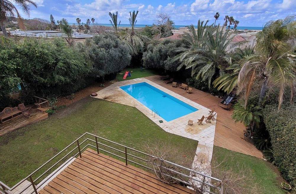 131217 גלריית חוץ, וילה אן קיסריה, וילה  בקיסריה וילות - Vila 4 U