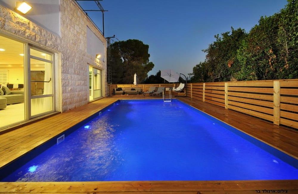 133102 המתחם החיצוני, וילה אלת היער, וילה  בגרנות הגליל וילות - Vila 4 U