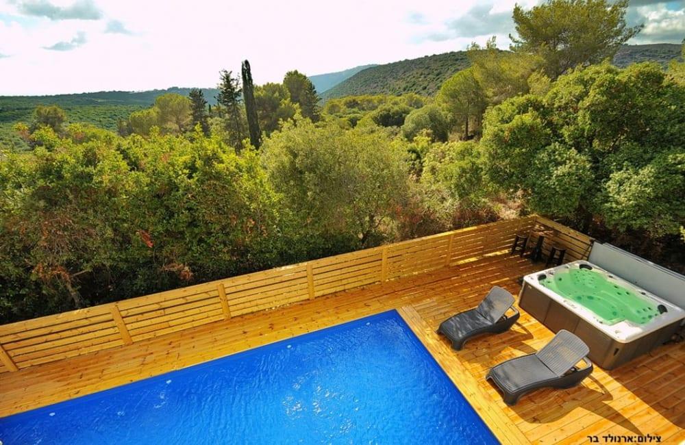 133104 המתחם החיצוני, וילה אלת היער, וילה  בגרנות הגליל וילות - Vila 4 U