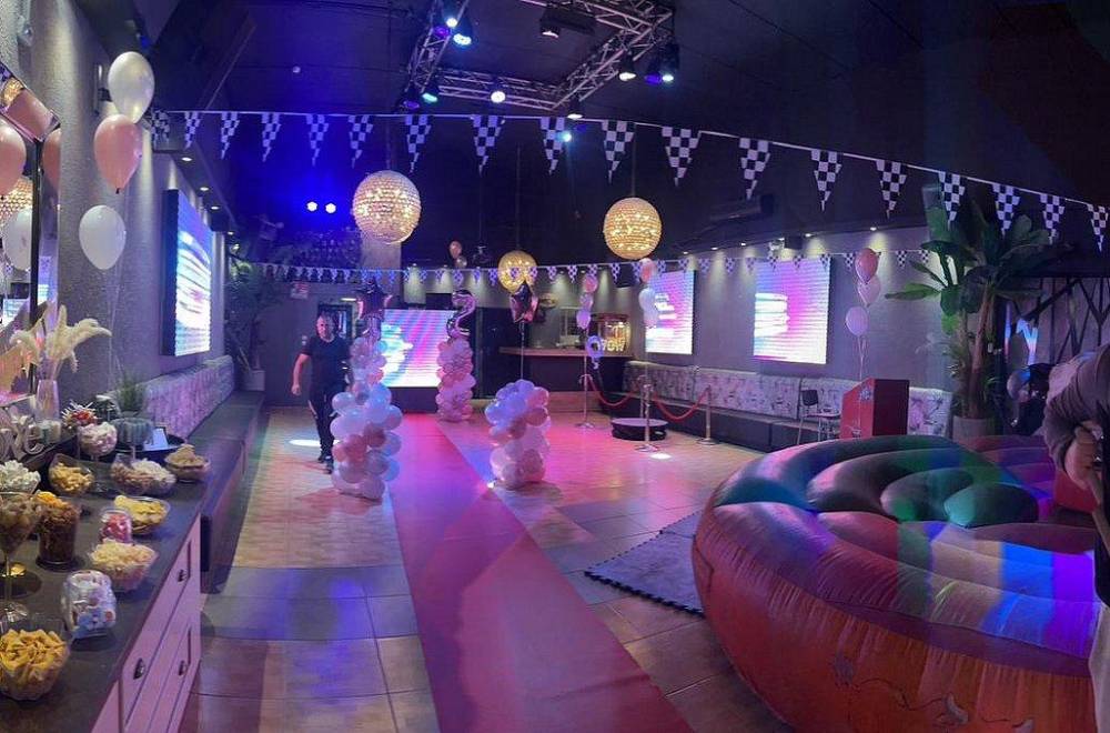 135059 וואו קלאב- Wow Club, וואו קלאב- Wow Club, וילה  בקרית ביאליק וילות - Vila 4 U