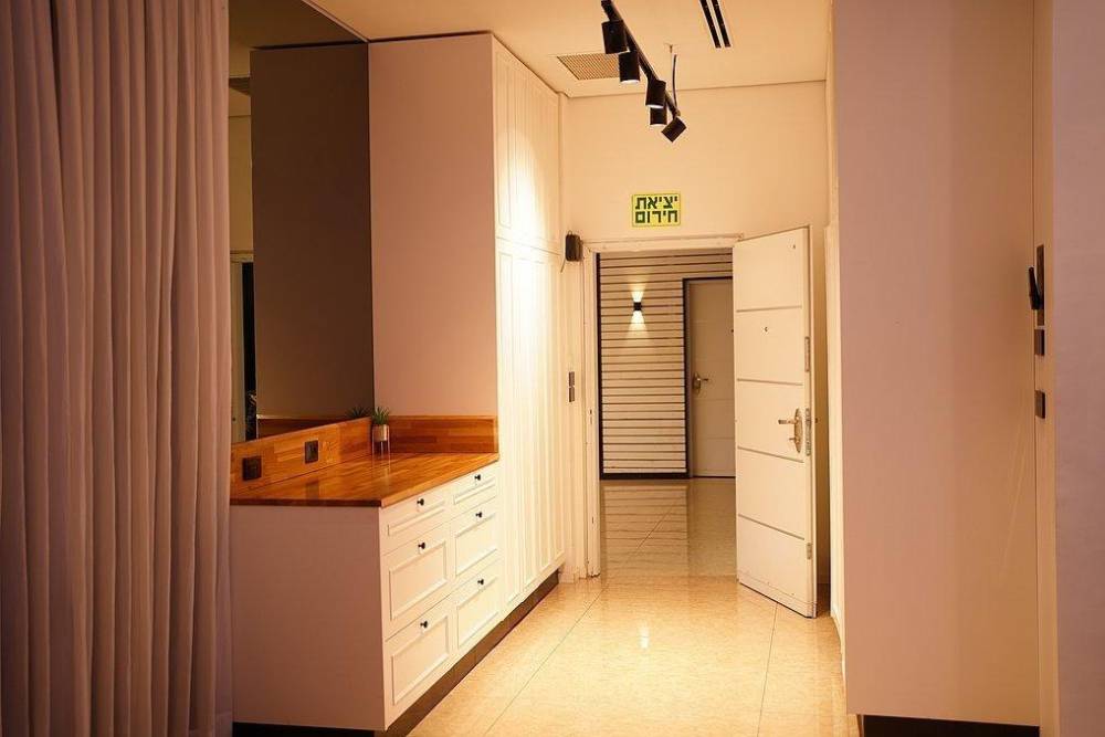 136204 הסלון והסוויטות, אחוזת דה אורו ריזורט, וילה  בנתניה וילות - Vila 4 U