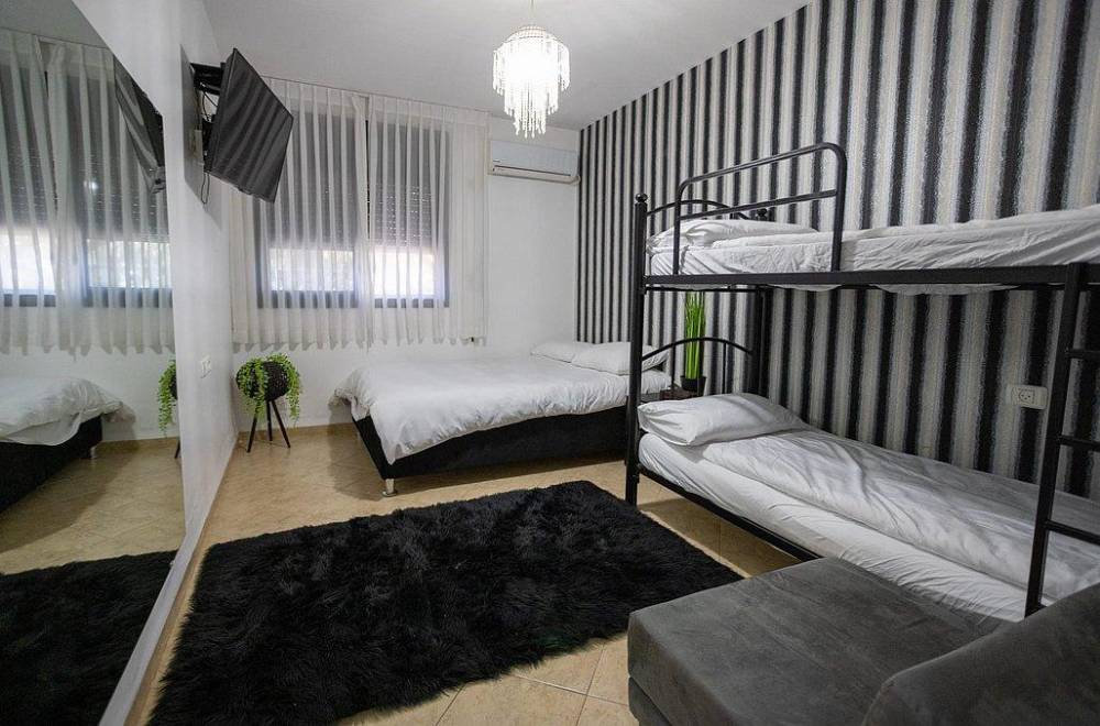 136960 גלריה כללית, לאקי וילה, וילה  בכפר חנניה וילות - Vila 4 U