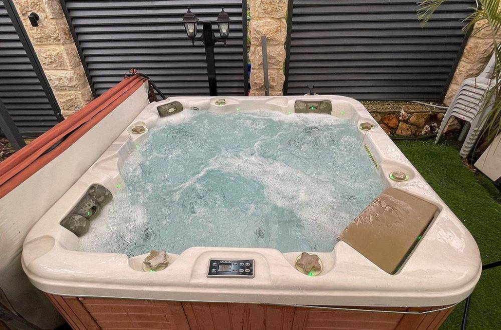 136978 גלריה כללית, לאקי וילה, וילה  בכפר חנניה וילות - Vila 4 U