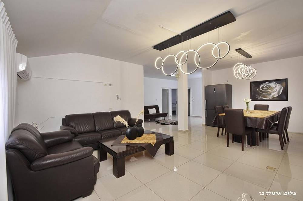 137380 הוילה, אחוזת משה, וילה  בחזון וילות - Vila 4 U