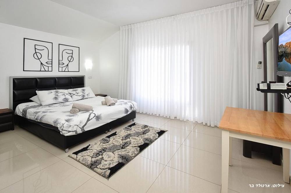 137385 הוילה, אחוזת משה, וילה  בחזון וילות - Vila 4 U