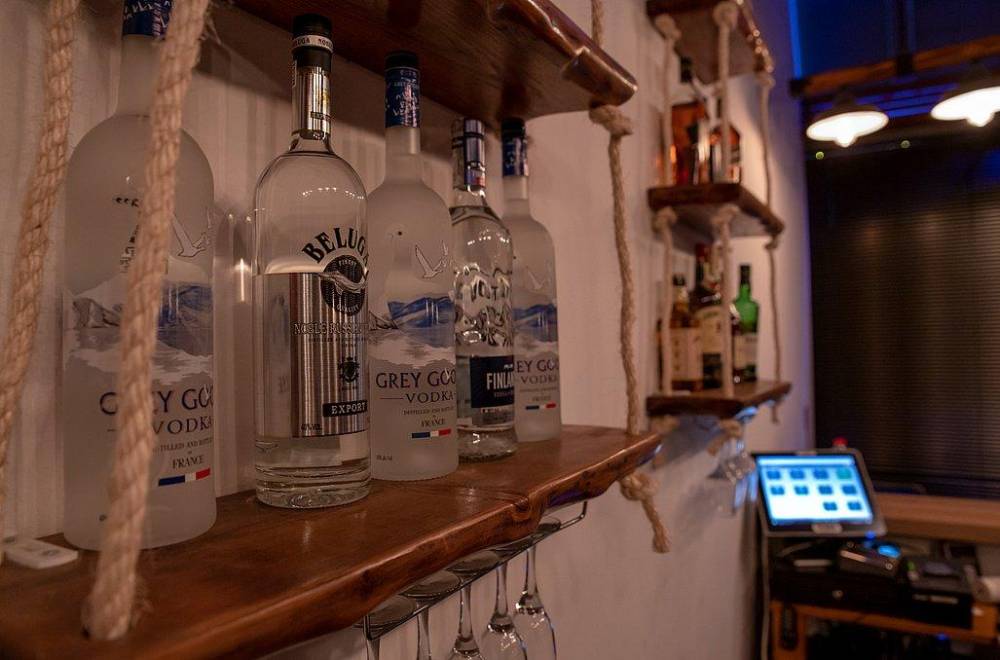 גלריה כללית שוגה בר מתחם הבר כללי, שוגה בר - Shuga Bar, וילה  ברחובות וילות - Vila 4 U