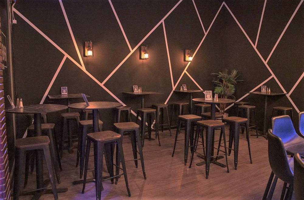 גלריה כללית שוגה בר כיסאות בר גבוהים כללי, שוגה בר - Shuga Bar, וילה  ברחובות וילות - Vila 4 U