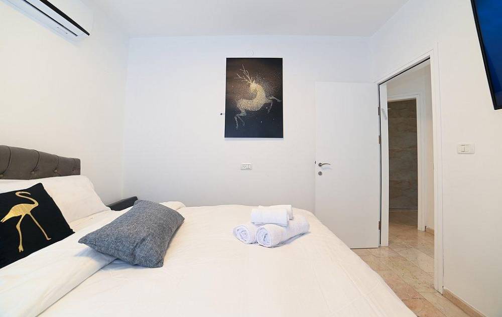 138341 מתחם פנימי, מימוסה מגדל, וילה  במגדל וילות - Vila 4 U