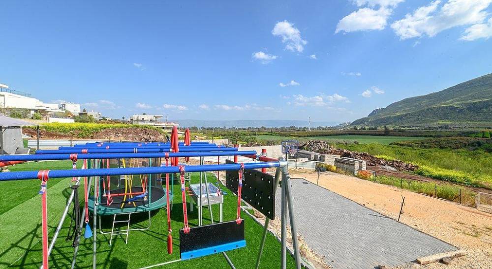 138408 מתחם הספורט והמשחקים, מימוסה מגדל, וילה  במגדל וילות - Vila 4 U