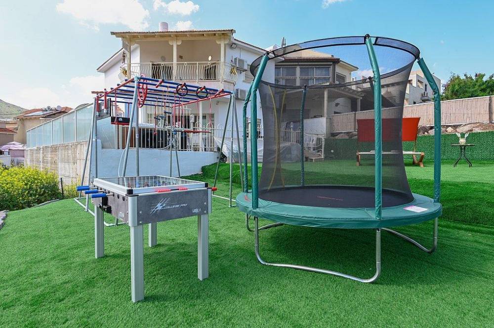 138414 מתחם הספורט והמשחקים, מימוסה מגדל, וילה  במגדל וילות - Vila 4 U