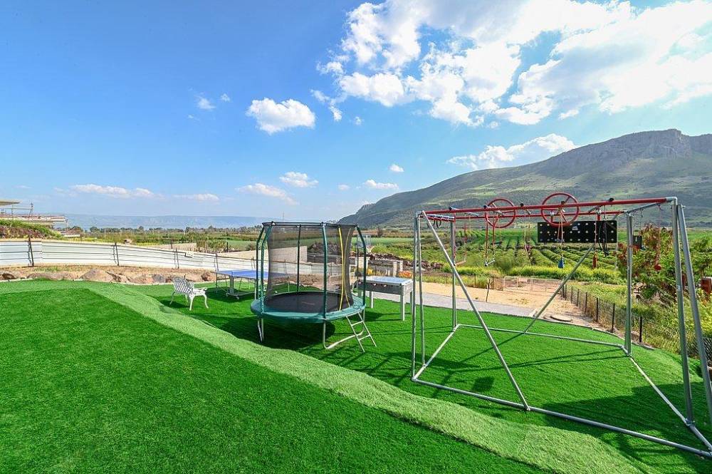 138419 מתחם הספורט והמשחקים, מימוסה מגדל, וילה  במגדל וילות - Vila 4 U