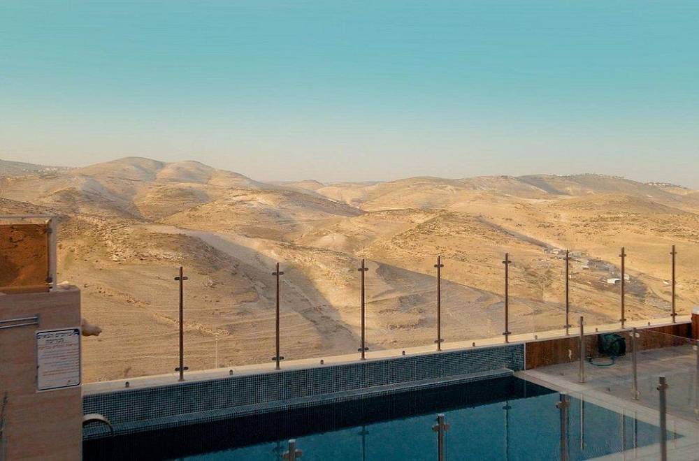 138491 גלריית חוץ, וילה לנד - Villa land מעלה אדומים, וילה  במעלה אדומים וילות - Vila 4 U