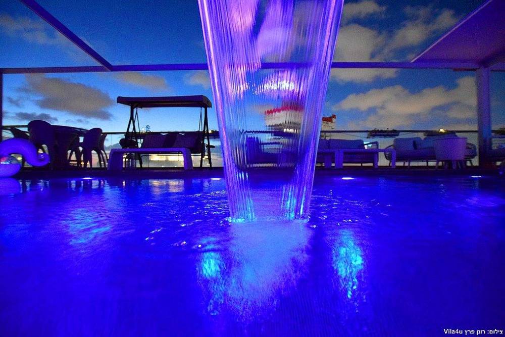 139547 המתחם בלילה, מתחם שמיים, וילה  ברמת גן וילות - Vila 4 U