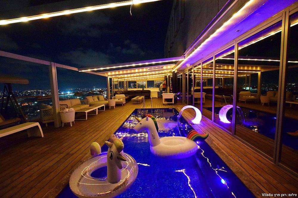 139567 המתחם בלילה, מתחם שמיים, וילה  ברמת גן וילות - Vila 4 U