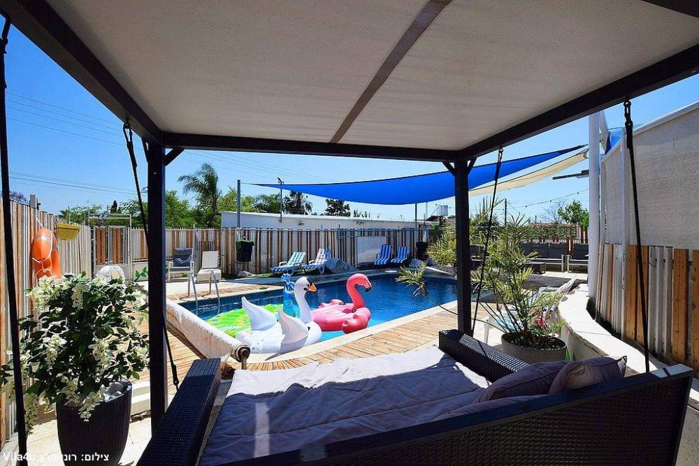 142184 כללי, בריכת הסולטן, וילה  בעזריקם וילות - Vila 4 U