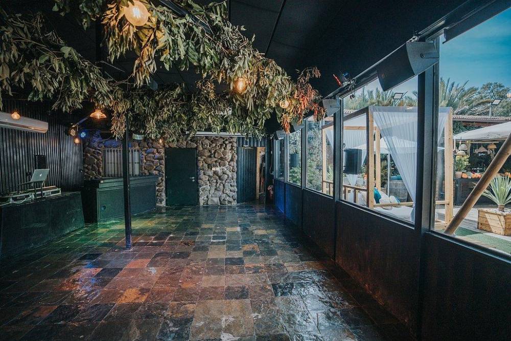 143651 גלריה כללית, משק 17, וילה  בבית יהושע וילות - Vila 4 U