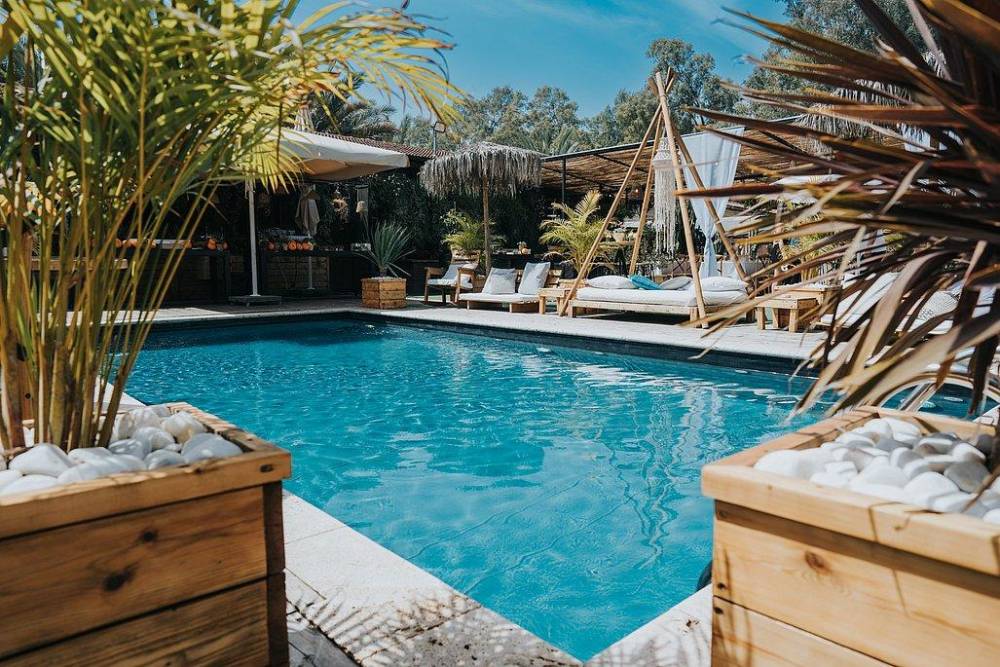 143654 גלריה כללית, משק 17, וילה  בבית יהושע וילות - Vila 4 U