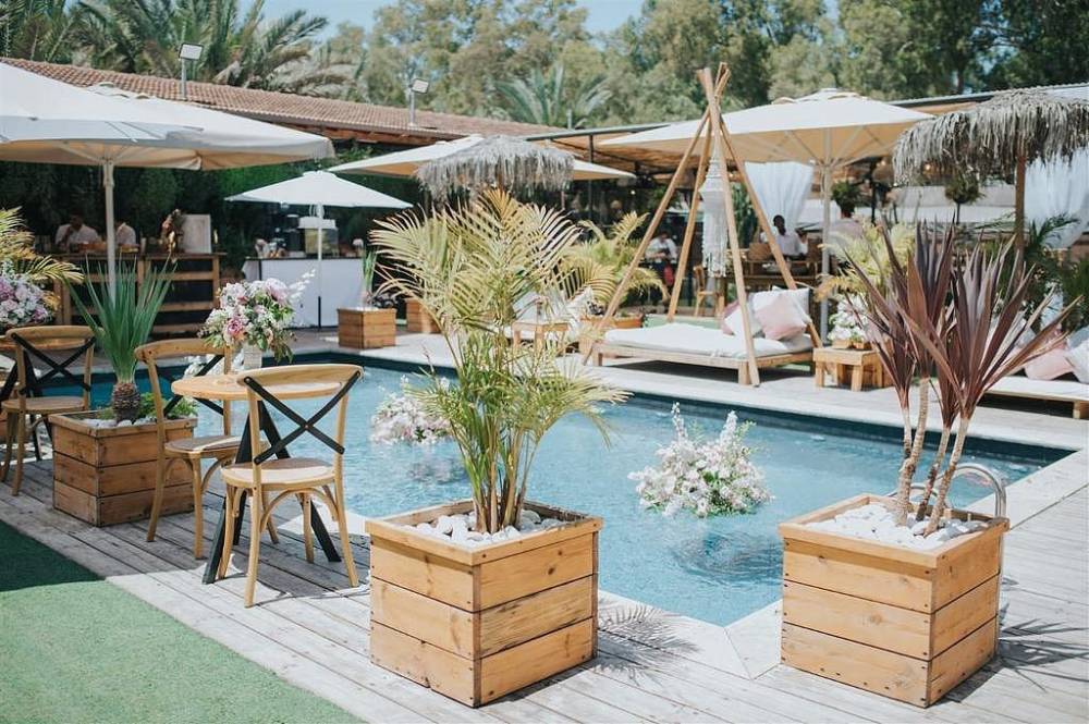 143695 אירועים במתחם, משק 17, וילה  בבית יהושע וילות - Vila 4 U