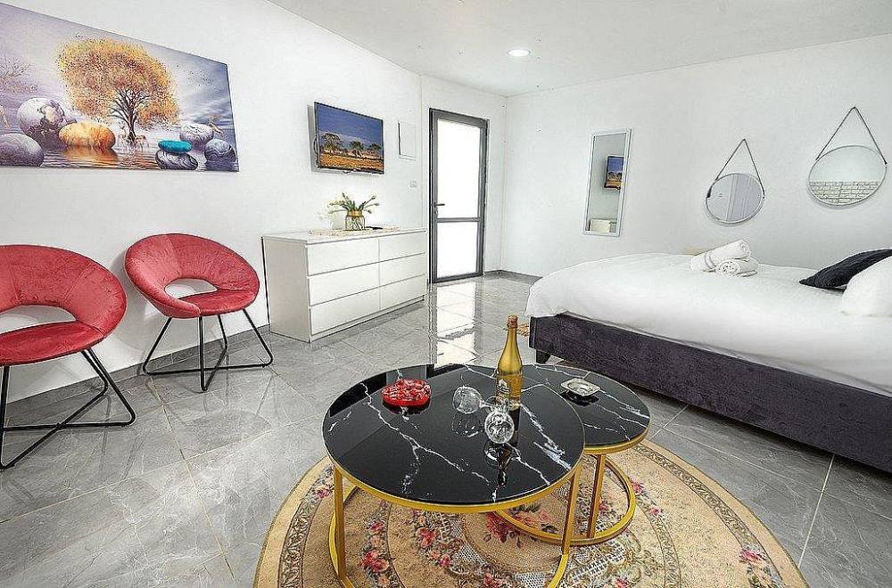 146495 מתחם אירוח גייקוב גלרי, מתחם אירוח גייקוב גלרי, וילה  בזרעית וילות - Vila 4 U