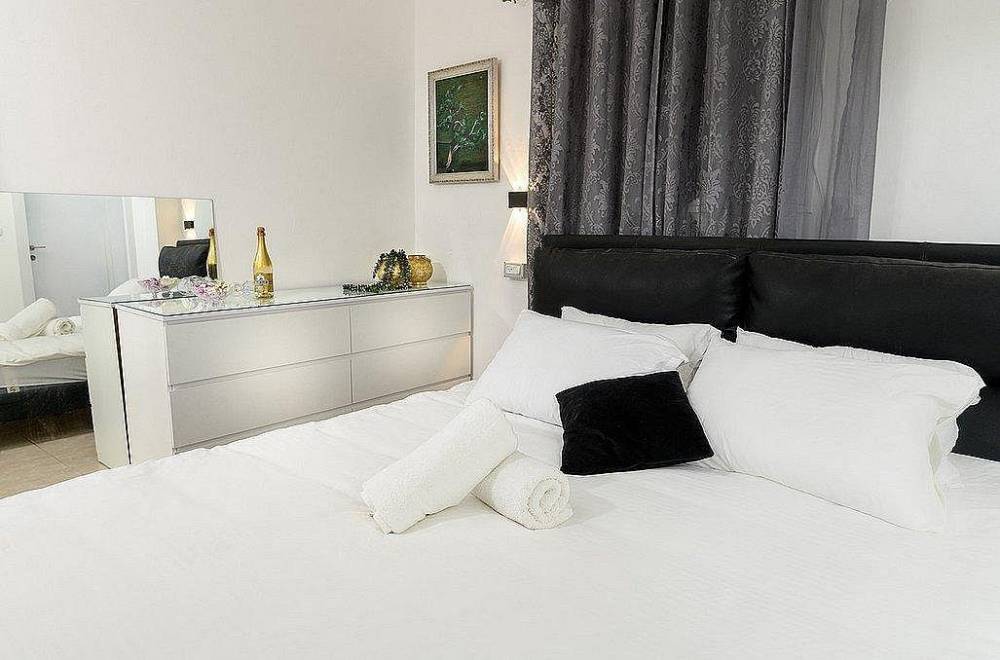 146506 גלריית פנים, מתחם אירוח גייקוב גלרי, וילה  בזרעית וילות - Vila 4 U