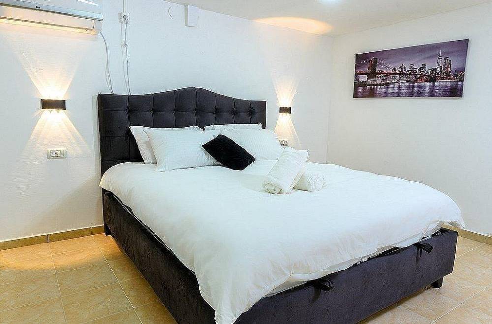 146508 גלריית פנים, מתחם אירוח גייקוב גלרי, וילה  בזרעית וילות - Vila 4 U