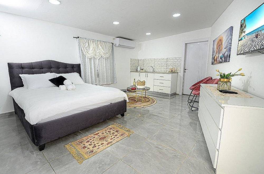 146523 גלריית פנים, מתחם אירוח גייקוב גלרי, וילה  בזרעית וילות - Vila 4 U