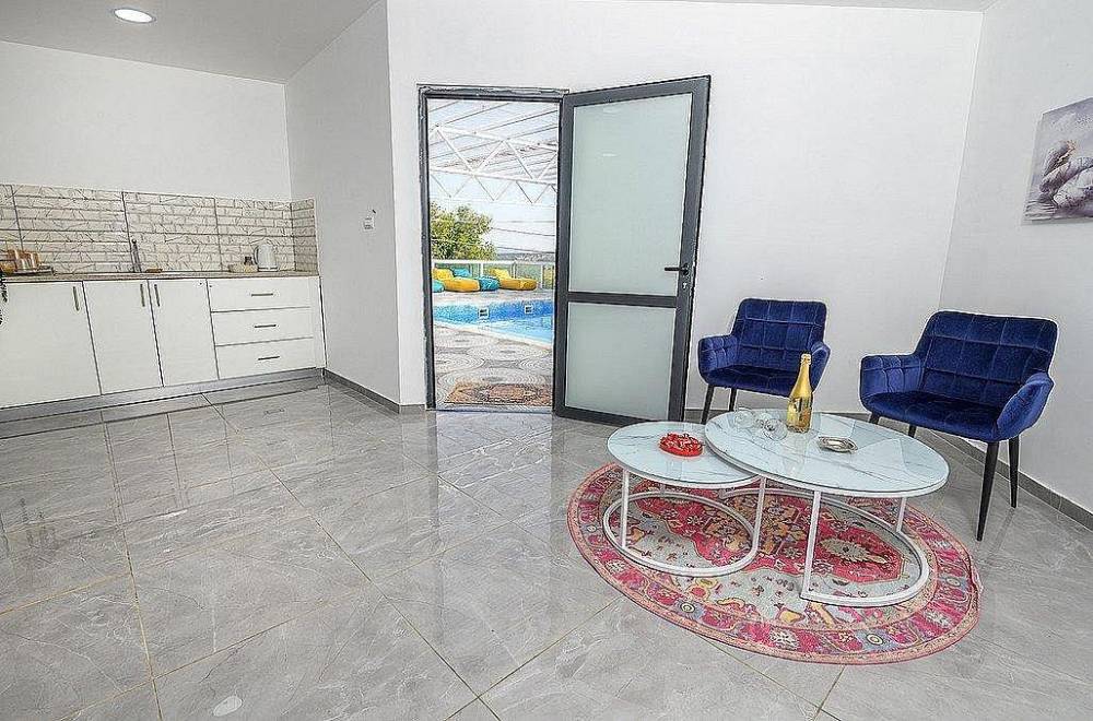 146525 גלריית פנים, מתחם אירוח גייקוב גלרי, וילה  בזרעית וילות - Vila 4 U