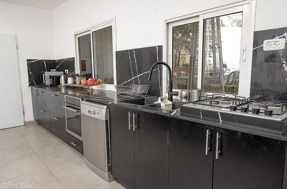 146527 גלריית פנים, מתחם אירוח גייקוב גלרי, וילה  בזרעית וילות - Vila 4 U