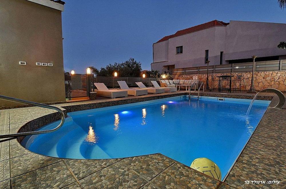 147127 המתחם החיצוני, וילה גלילא, וילה  בנוף כנרת וילות - Vila 4 U