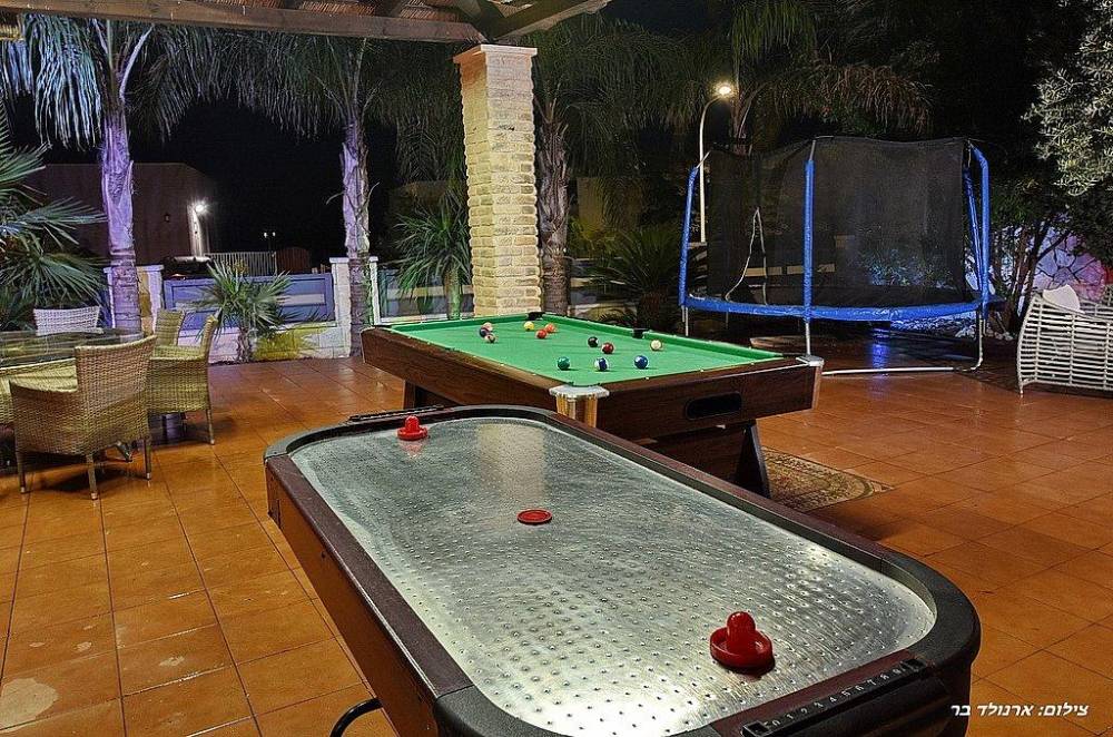 147130 המתחם החיצוני, וילה גלילא, וילה  בנוף כנרת וילות - Vila 4 U