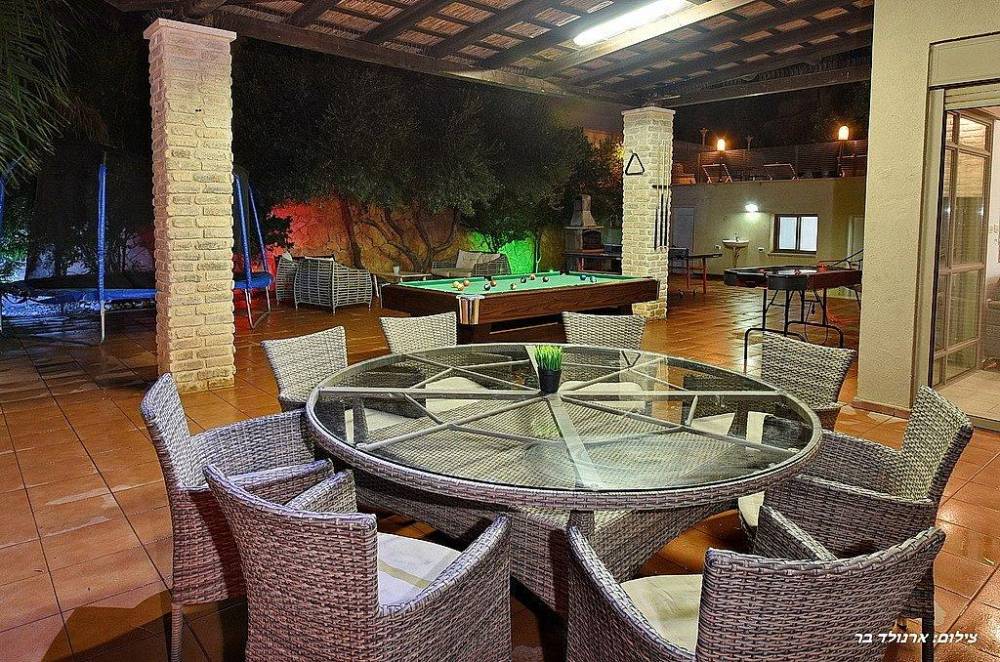 147148 המתחם החיצוני, וילה גלילא, וילה  בנוף כנרת וילות - Vila 4 U